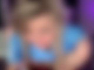 Live cam show with Laura Tate - College on TeamSkeetLive