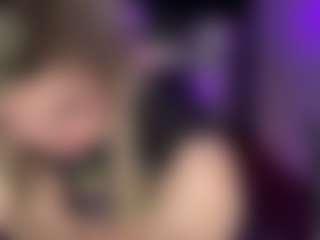 Live cam show with Laura Tate - Blonde Hair Big Tits on WildCum