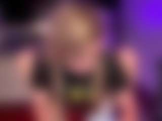 Live cam show with Laura Tate - Lush Blonde Hair on SpankPalCams