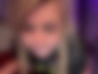 Laura Tate's Live Sex Cam Show