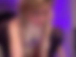 Laura Tate's Live Sex Cam Show