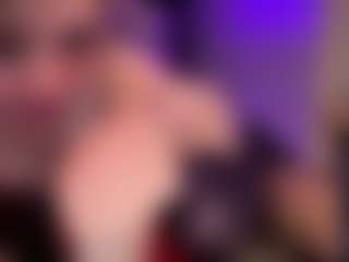 Live cam show with Laura Tate - Tease Blonde Hair on Camsoda