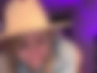 Laura Tate's Live Sex Cam Show