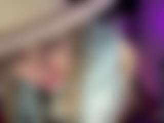 Laura Tate's Live Sex Cam Show