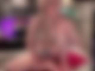 Laura Tate's Live Sex Cam Show