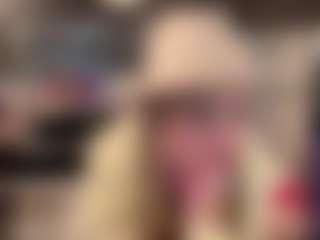 Laura Tate's Live Sex Cam Show