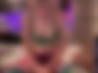 Laura Tate's Live Sex Cam Show