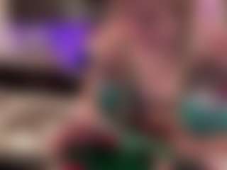 Laura Tate's Live Sex Cam Show