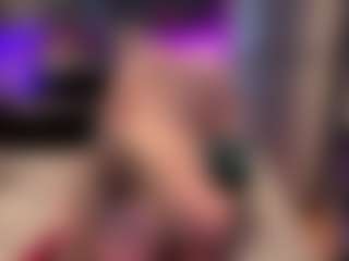 Laura Tate's Live Sex Cam Show