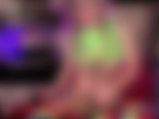 Laura Tate's Live Sex Cam Show