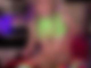 Laura Tate's Live Sex Cam Show
