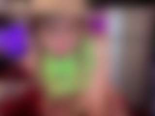 Laura Tate's Live Sex Cam Show