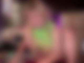 Laura Tate's Live Sex Cam Show