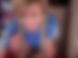 Live cam show with Laura Tate - Sexwebcam Lovense on CamwithHer