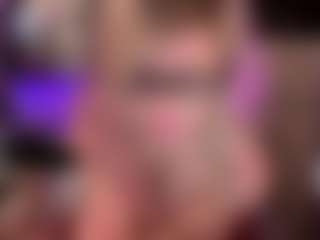 Live cam show with Laura Tate - Blonde Hair Shaved Pussy on Streamer API