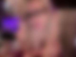 Live cam show with Laura Tate - Deepthroat on Strip Flash - Live Sex Shows