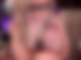 Laura Tate's Live Sex Cam Show