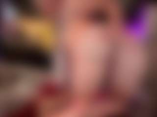 Laura Tate's Live Sex Cam Show