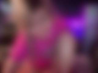 Live cam show with Laura Tate - Big Tits on Dare Cams