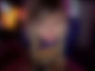 Live cam show with Laura Tate - Strip Blonde Hair on Strip Flash - Live Sex Shows
