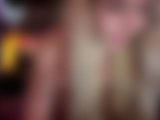 Live cam show with Laura Tate - Shredded on sexylive.show