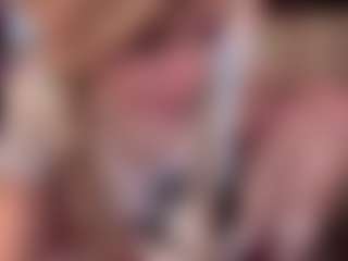 Live cam show with Laura Tate - Big Ass Big Tits on Camsoda