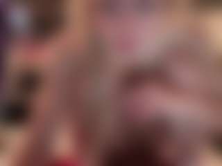Live cam show with Laura Tate - Kitchen on nudelive.tv