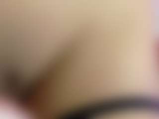 bella1207's Live Sex Cam Show