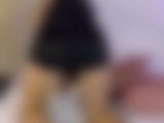 Live cam show with bella1207 - Teen (18+) on milfzrlive.com