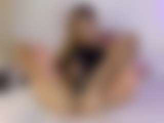 bella1207's Live Sex Cam Show