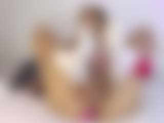 bella1207's Live Sex Cam Show