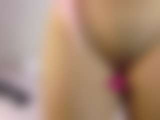 bella1207's Live Sex Cam Show