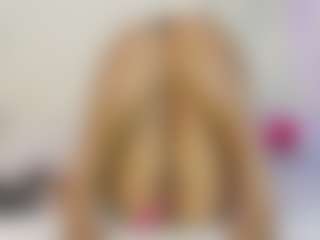 bella1207's Live Sex Cam Show
