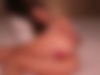 Live cam show with Ellen - Natural on iamadamtest123.com