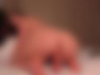 Live cam show with Ellen - Petite on fuklive.com