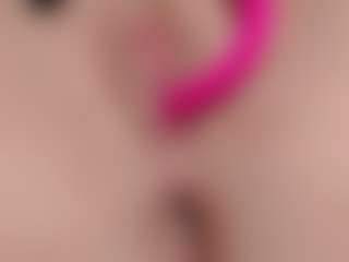 Live cam show with Ellen - Deepthroat on instabang