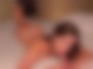 Ellen's Live Sex Cam Show