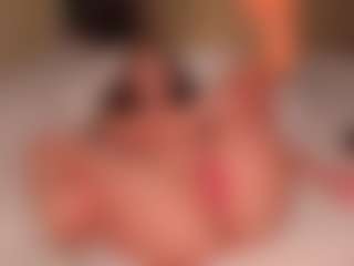 Ellen's Live Sex Cam Show
