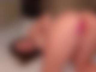 Ellen's Live Sex Cam Show
