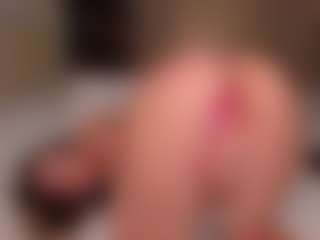 Ellen's Live Sex Cam Show
