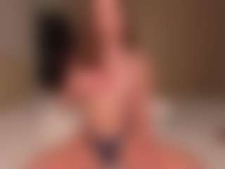 Ellen's Live Sex Cam Show