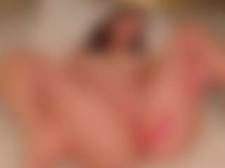 Live cam show with Ellen - Butt Plug on intimatelivegirls.com