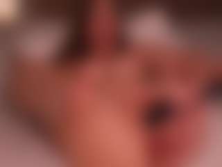 Live cam show with Ellen - Striptease Young Adult on Chatstar