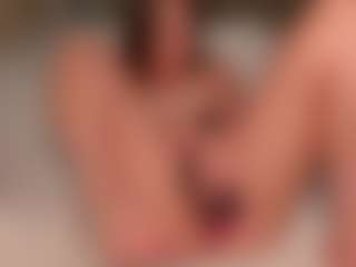 Live cam show with Ellen - Green Eyes on Camsoda