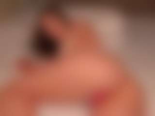 Live cam show with Ellen - Striptease on Camsoda