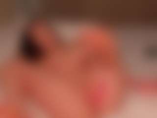 Live cam show with Ellen - Lush Teen (18+) on intimatelivegirls.com