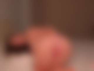 Ellen's Live Sex Cam Show