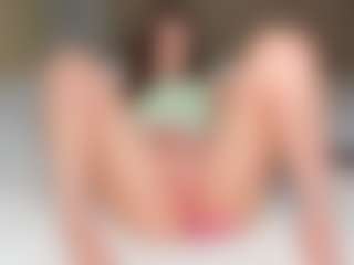 Live cam show with Ellen - Erotic Dance on ObeyMaria