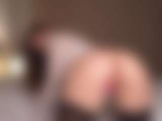 Ellen's Live Sex Cam Show