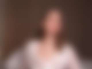 Live cam show with Ellen - Petite on CSO-WL